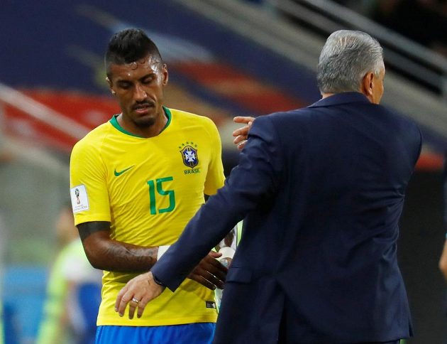 Brazilský fotbalový reprezentant Paulinho bude hrát v další sezóně opět v Číně.