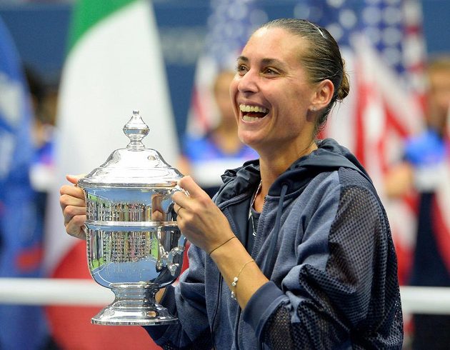 Flavia Pennettaová je v 33 letech nejstarší vítězkou premiérového grandslamového titulu v takzvané open éře.