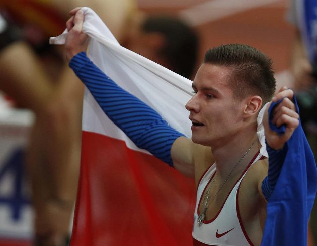 S českou vlajkou slavil čtvrtkař Pavel Maslák na HME v Bělehradě další triumf.