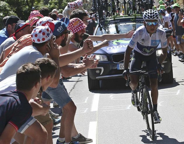 Nairo Quintana ze stáje Movistar vedoucího muže Tour Chrise Froomea v poslední horské etapě prohnal, o žlutý trikot ho ale nepřipravil.
