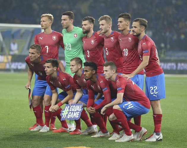 Český tým před utkáním Ligy národů s Ukrajinou v Charkově.
