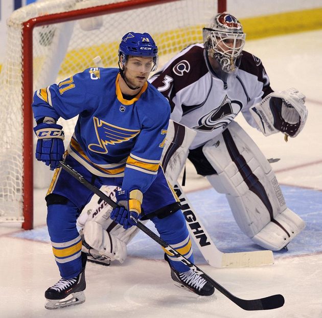 Český útočník Vladimír Sobotka (71) odehrál za St. Louis Blues první zápas a hned dal gól Coloradu.