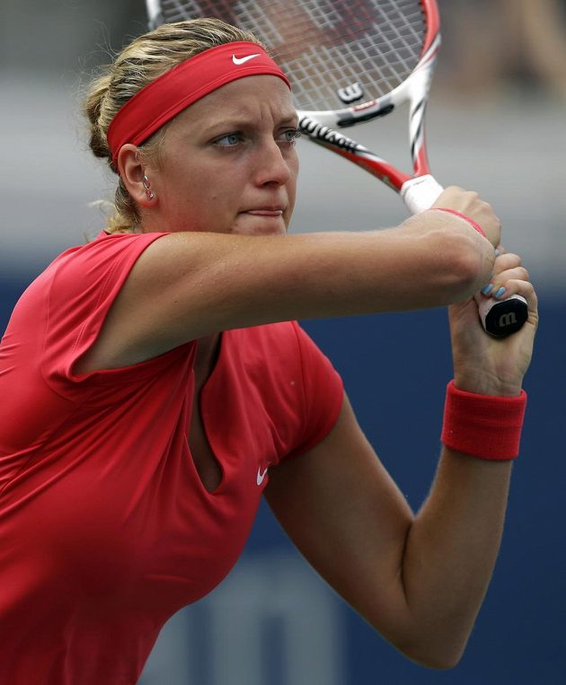 Petře Kvitové se sobotní zápas 3. kola US Open vůbec nepovedl, od domácí hráčky Riskeové dokonce dostala kanára.