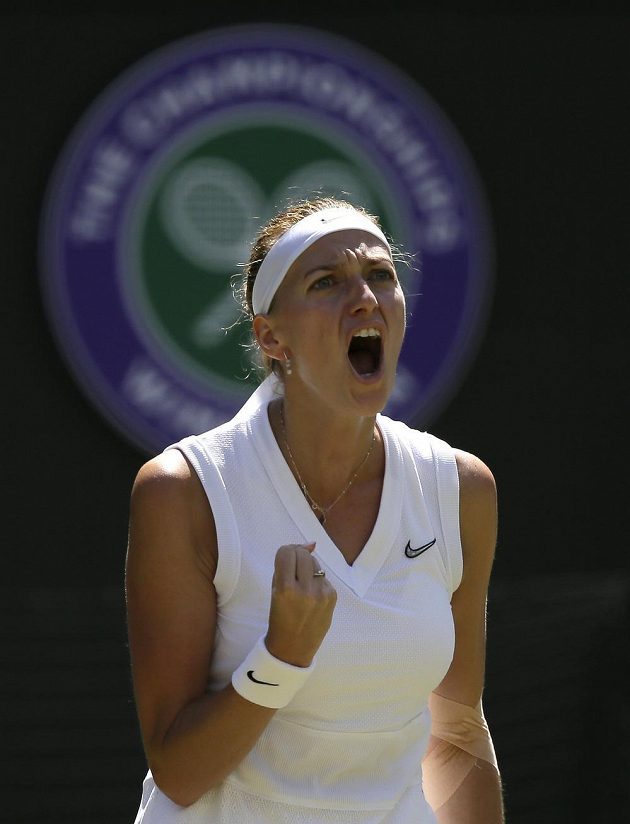 Skvělé. Dvojnásobná šampionka Petra Kvitová je po výhře nad Kristinou Mladenovicovou z Francie 7:5, 6:2 po čtyřech letech ve 3. kole tenisového Wimbledonu.