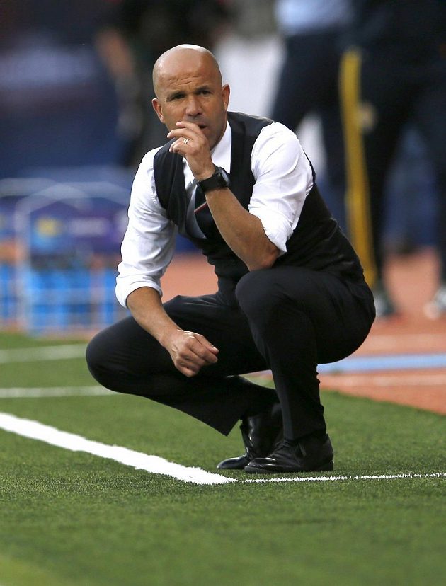 Kouč italských fotbalistů Luigi Di Biagio během zápasu mistrovství Evropy hráčů do 21 let se Švédskem.