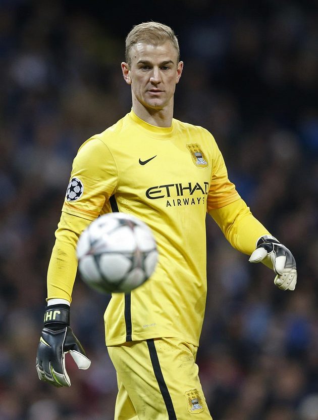 Joe Hart, brankář Manchesteru City, své spoluhráče ve druhém poločasu několikrát podržel.