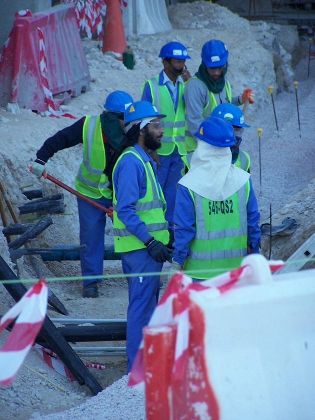 Na čtyři tisíce dělníků pracuje na rekonstrukci Chalífa Stadium, kde se bude v roce 2009 konat světový šampionát v atletice a v roce 2022 mistrovství světa ve fotbale.