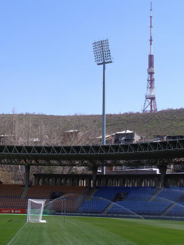 Stadión republiky v Jerevanu, kde se bude hrát úterní kvalifikační utkání Arménie - Česko.
