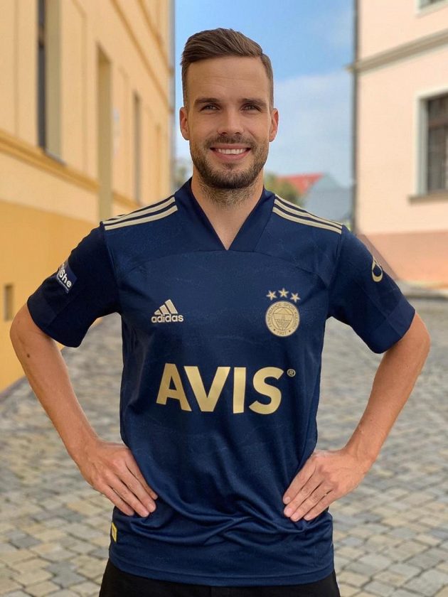 Filip Novák oblékl prestižní dres Fenerbahce Istanbul.
