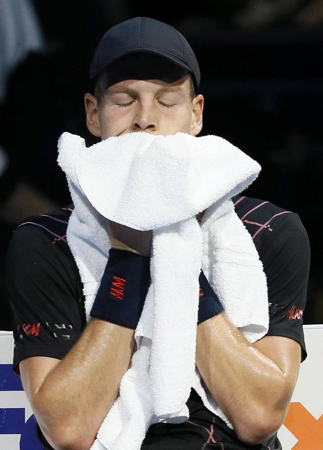 Tomáš Berdych po prohře se Srbem Novakem Djokovičem na Turnaji mistrů v Londýně dohrál.