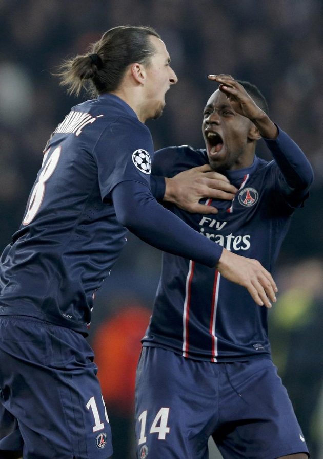 Zlatan Ibrahimovic (vlevo) a Blaise Matuidi z PSG svými trefami připravili favorizovanou Barcelonu o výhru.