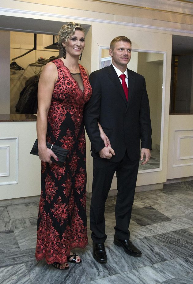 Oštěpařka Barbora Špotáková a její partner Lukáš Novotný na vyhlášení ankety Atlet roku 2016.
