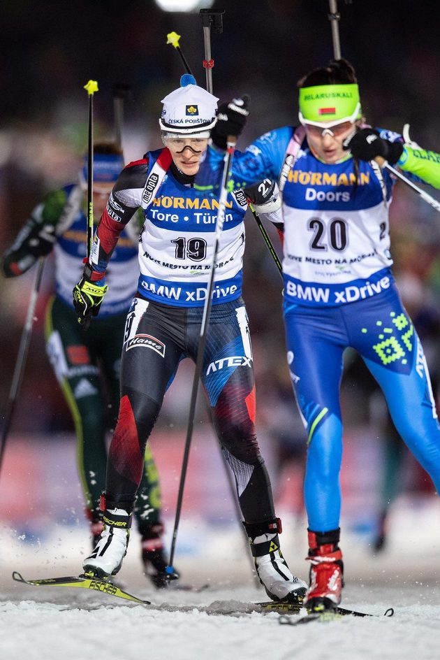 Veronika Vítková během stíhacího závodu v rámci Světového poháru v biatlonu v Novém Městě na Moravě. Nakonec česká reprezentantka do cíle závodu nedojela.
