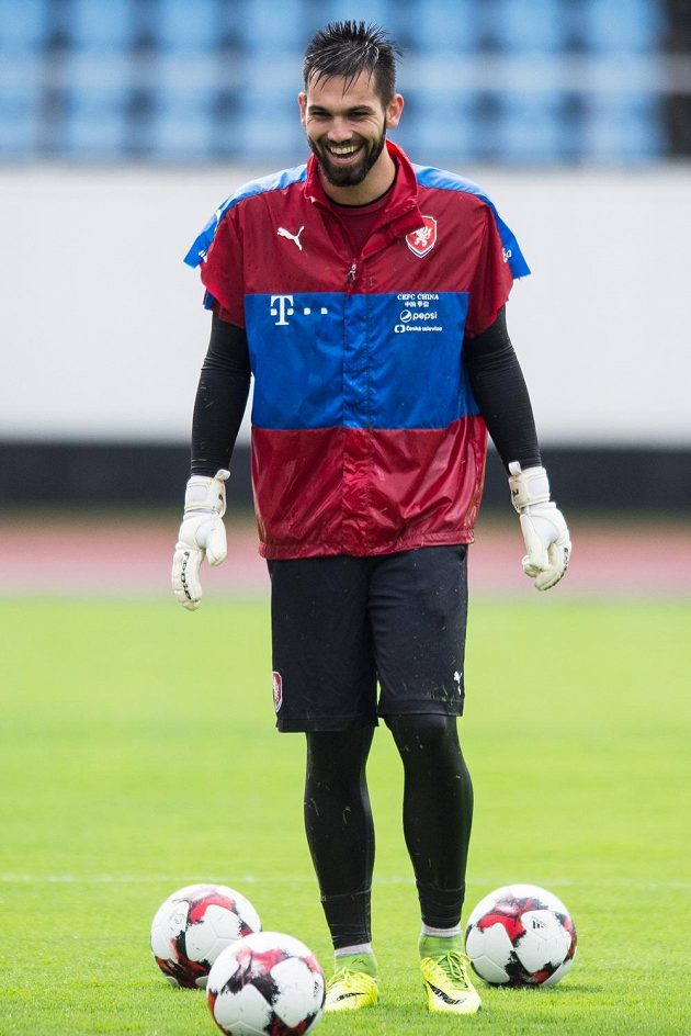 Brankář české fotbalové reprezentace Tomáš Koubek během prvního tréninku před zápasy s Arménií a Sverním Irskem.