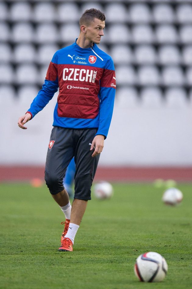 Útočník Tomáš Necid na tréninku české reprezentace před zápasy kvalifikace ME 2016 s Tureckem a v Nizozemsku.