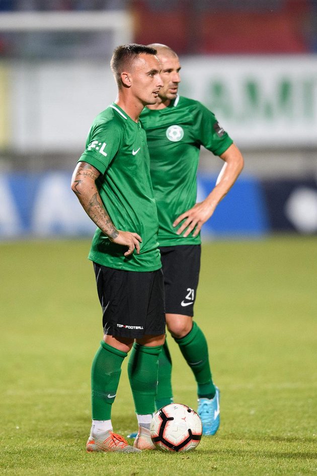 Fotbalisté Příbrami Martin Zeman a Jan Rezek během utkání 8. kola Fortuna ligy s Plzní.