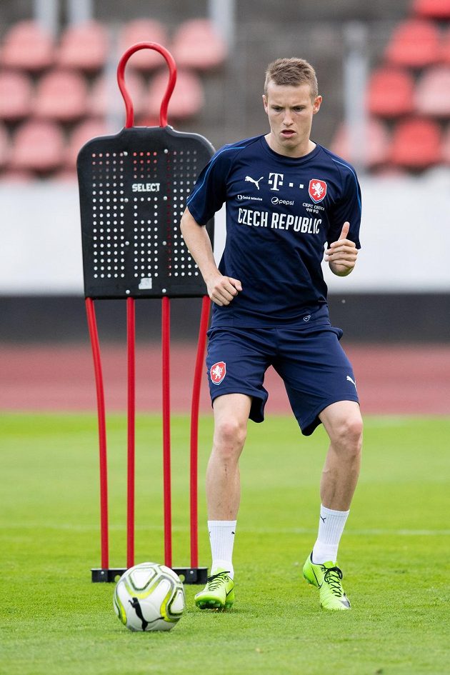 Jakub Jankto během tréninku reprezentace před přípravnými zápasy s Austrálií a Nigérií.