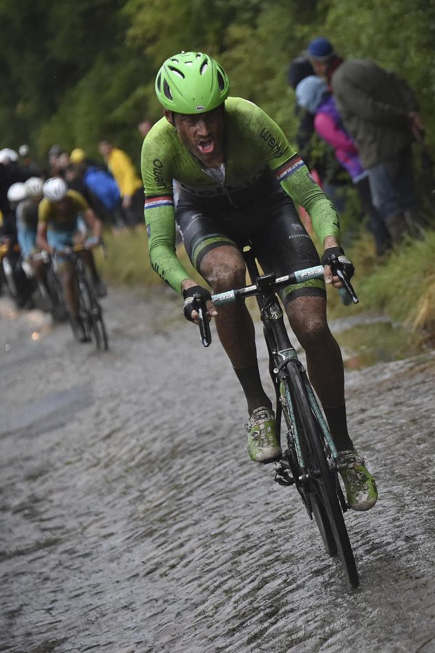 Nizozemec Lars Boom nehleděl na nepříznivé podmínky a šlapal ze všech sil pro vítězství v páté etapě Tour.