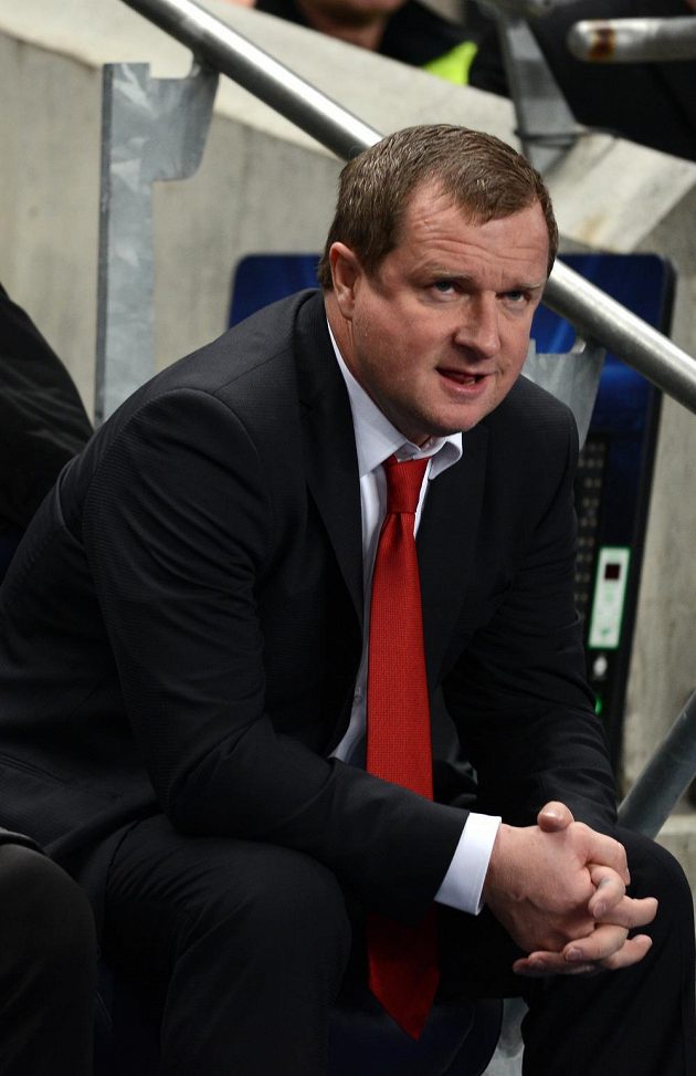 Trenér Viktorie Plzeň Pavel Vrba během utkání Ligy mistrů s Manchesterem City.