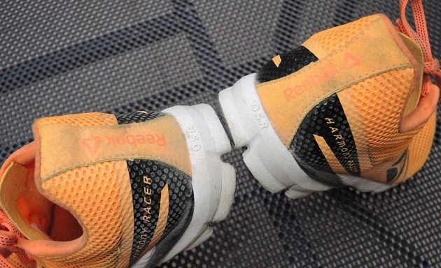 Běžecké boty Reebok One Series Harmony Racer: Měkká, jen nepříliš vyztužená pata nenese žádné odrazky.
