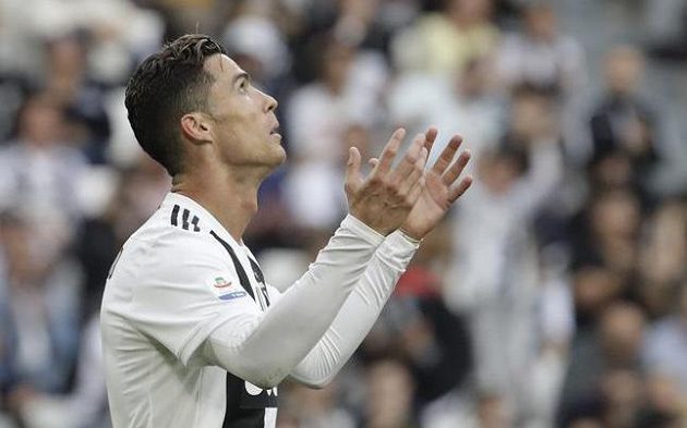 První italský titul je doma. Cristiano Ronaldo může s Juventusem po výhře nad Fiorentinou slavit.