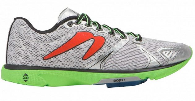 Newton Distance 5: Svérázná bota má drop pouhé 2 mm.