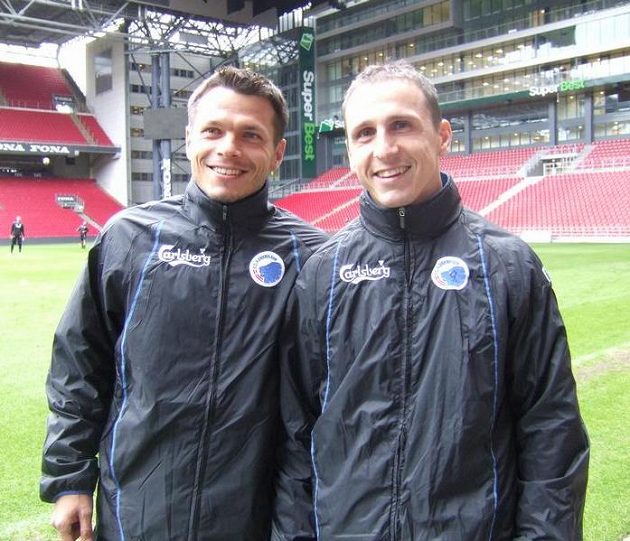 Čeští legionáři v dánských službách Libor Sionko (vlevo) a Zdeněk Pospěch před tréninkem FC Kodaň.
