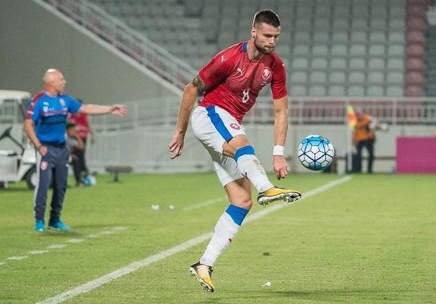 Ondřej Čelůstka během utkání s Islandem v Kataru.