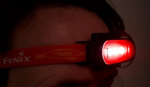 Sportovní dobíjecí blikačka Fenix BC05R: Lze ji dokonce použít i jako improvizovanou čelovku.