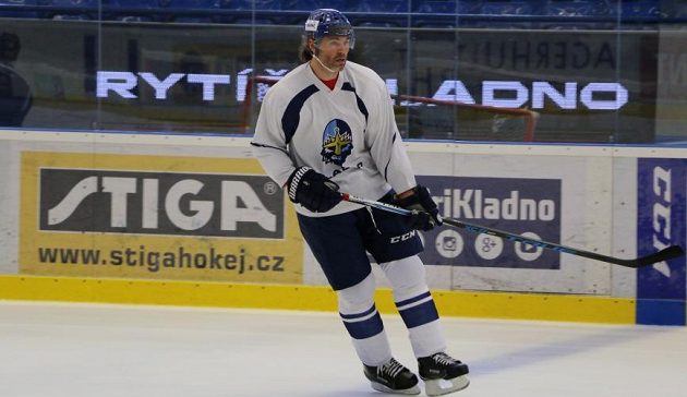 Hokejista Jaromír Jágr trénoval na kladenském ledě.