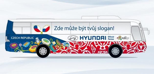 Tak vypadá autobus českého týmu, chybí mu jen motivační heslo.