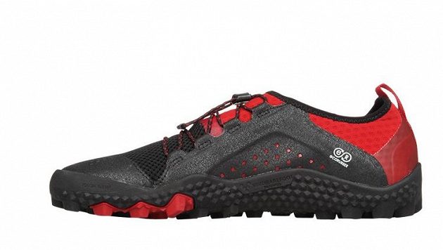Vivobarefoot Primus Trail SG zboku.