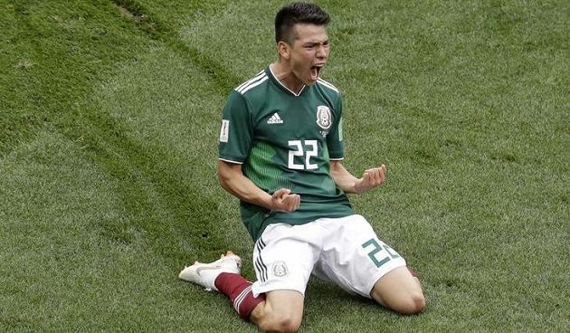Mexická euforie. Hirving Lozano slaví, právě vstřelil na mistrovství světa gól Německu.