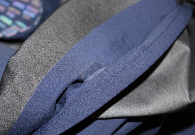 Běžecká bunda Nike HyperShield Flash: I ten nejmenší šev je detailně zpracován a zpevněn.
