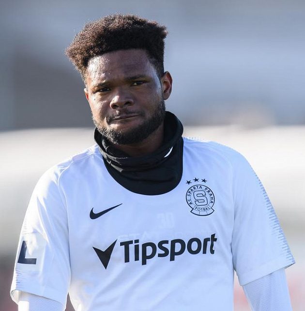 Benjamin Tetteh ze Sparty během přípravného utkání s Jihlavou, v němž zaznamenal hattrick.
