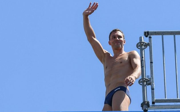 Český reprezentant Michal Navrátil získal na mistrovství světa v Budapešti stříbrnou medaili v extrémních skocích do vody.