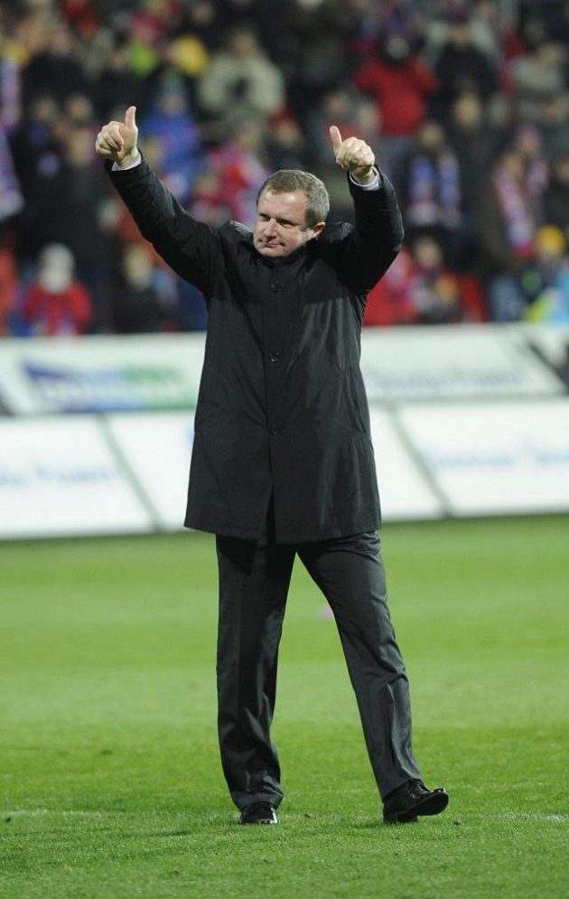Z prvoligové scény odchází i úspěšný trenér Pavel Vrba, který namísto Plzně povede od příštího roku národní tým.