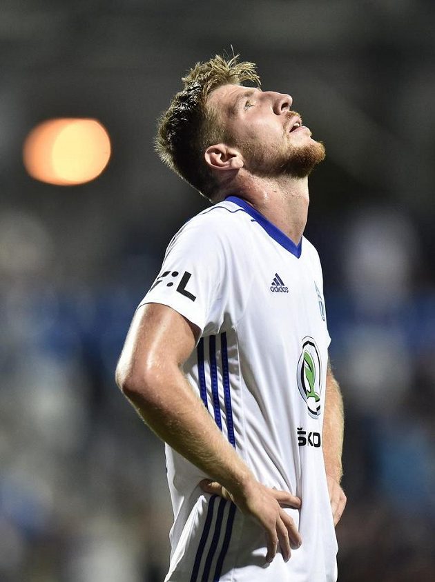 Zklamaný Ladislav Takács z Mladé Boleslavi po prohraném utkání 3. předkola Evropské ligy s FCSB.