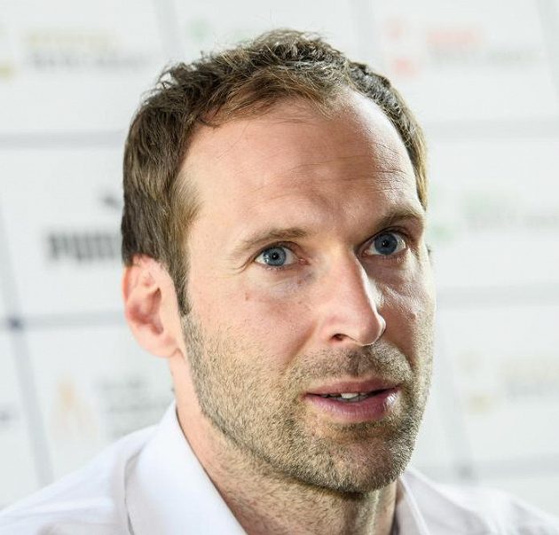 Petr Čech během tiskové konference k vyhlášení ankety Klubu sportovních novinářů ČR Zlatý míč za sezónu 2017/2018.