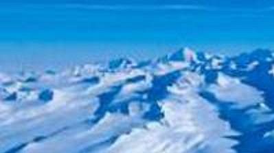 Masiv Mount Vinson v Antarktidě. Nejvyšší hora kontinentu měří 5140 m. Masiv Mount Vinson v Antarktidě. Nejvyšší hora kontinentu měří 5140 m.