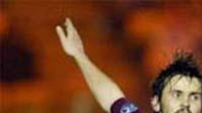 Útočník fotbalistů Hearts Paul Hartley. Útočník fotbalistů Hearts Paul Hartley.
