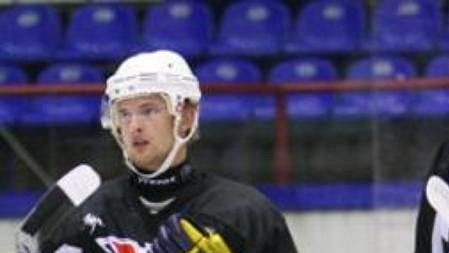 Michal Mikeska (nahoře uprostřed) s novými spoluhráči z Novosibirsku Michal Mikeska (nahoře uprostřed) s novými spoluhráči z Novosibirsku