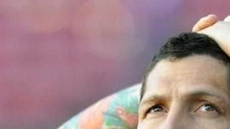 Obránce milánského Interu Marco Materazii se brání: Schweinsteigera jsem neurážel, jen jsem mu řekl, že by měl méně mluvit." Obránce milánského Interu Marco Materazii se brání: Schweinsteigera jsem neurážel, jen jsem mu řekl, že by měl méně mluvit."