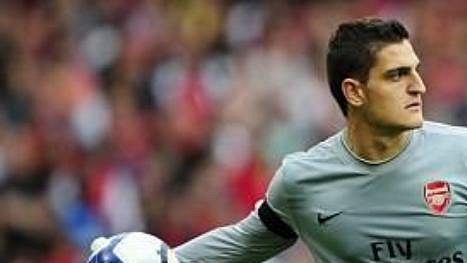 Vito Mannone, brankářská trojka Arsenalu. Vito Mannone, brankářská trojka Arsenalu.
