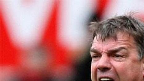 Sam Allardyce, manažer Blackburnu, je už celý nedočkavý. Budou peníze na posily? Sam Allardyce, manažer Blackburnu, je už celý nedočkavý. Budou peníze na posily?