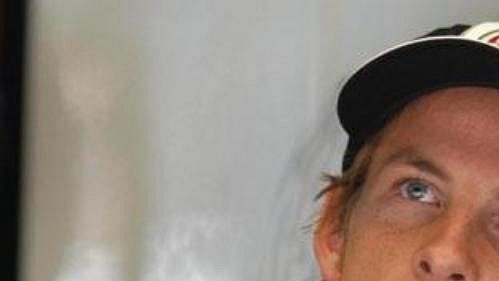 Jezdec stáje BAR Jenson Button. Jezdec stáje BAR Jenson Button.