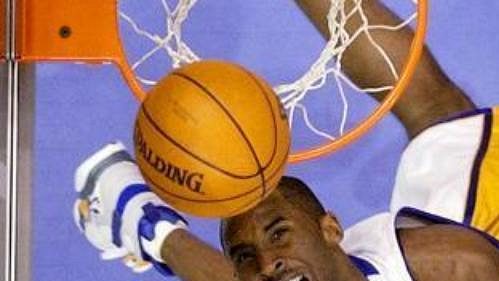 Kobe Bryant (vlevo) Kobe Bryant (vlevo)