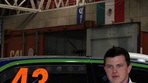 Štěpán Vojtěch (vlevo) s navigátorem Michalem Ernstem. Štěpán Vojtěch (vlevo) s navigátorem Michalem Ernstem.