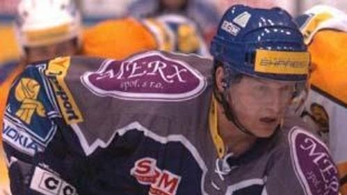 Kladenský Pavel Patera (vlevo) potká hned v prvním kole extraligy dalšího olympijského vítěze, Roberta Reichla z Litvínova. Kladenský Pavel Patera (vlevo) potká hned v prvním kole extraligy dalšího olympijského vítěze, Roberta Reichla z Litvínova.