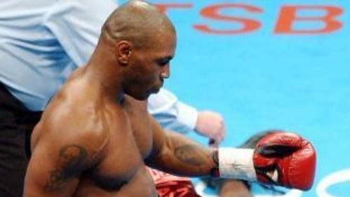 Mike Tyson je připraven na návrat do ringu. Mike Tyson je připraven na návrat do ringu.